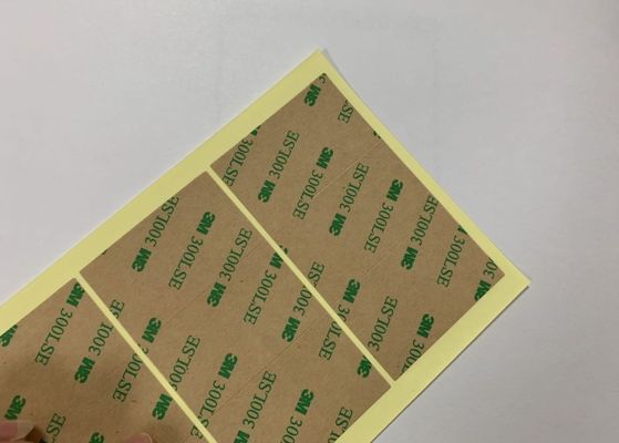 Usługa cięcia pocałunków. Produkty 3M na zamówienie. Taśma 3M. Taśma pionowa z dwóch stron. dostawca